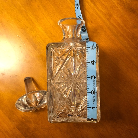 Crystal Decanter 24oz with 2"Stopper - Picture 6 of 6